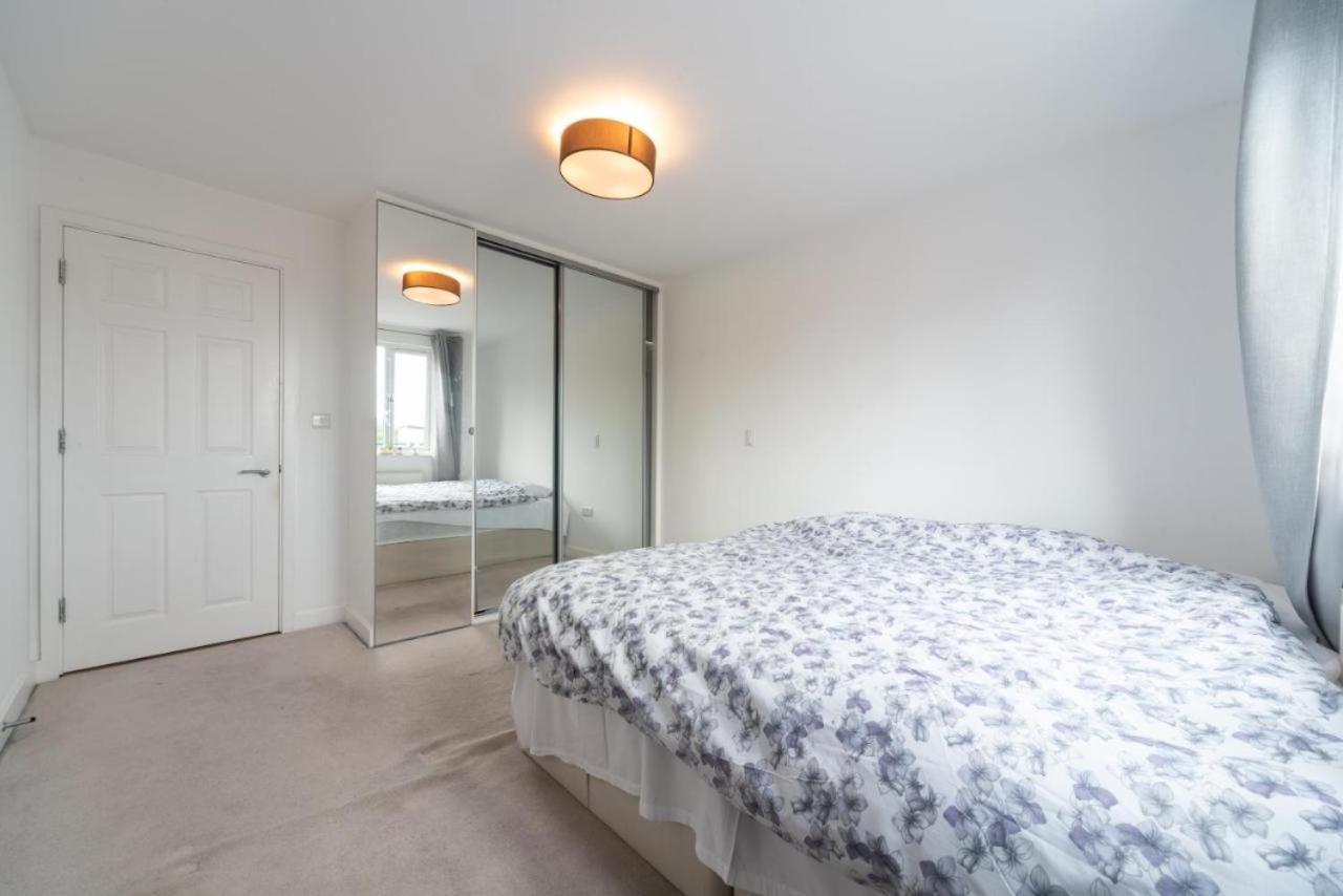 Lovely Penthouse Near Canary Wharf ลอนดอน ภายนอก รูปภาพ