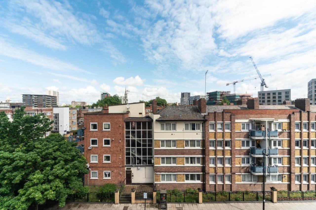 Lovely Penthouse Near Canary Wharf ลอนดอน ภายนอก รูปภาพ