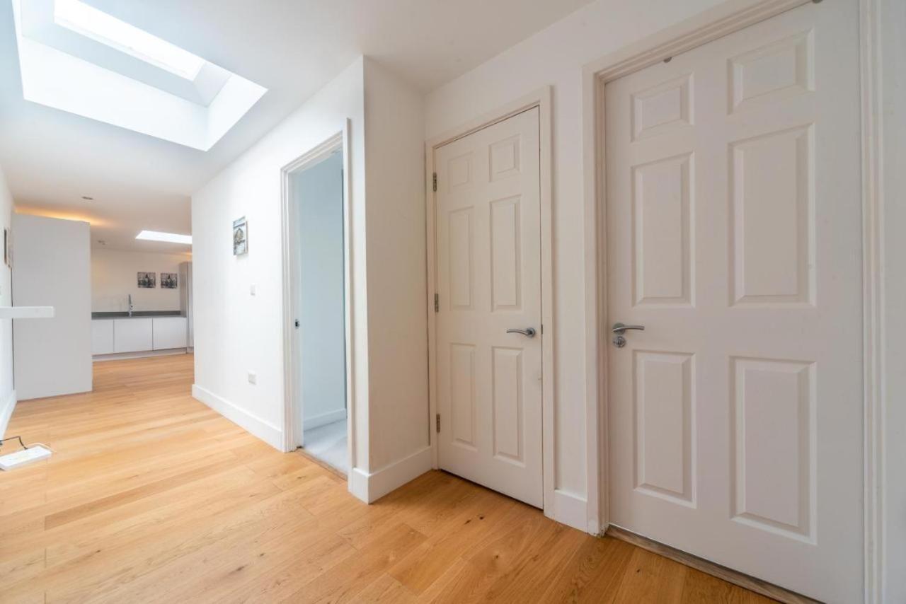 Lovely Penthouse Near Canary Wharf ลอนดอน ภายนอก รูปภาพ